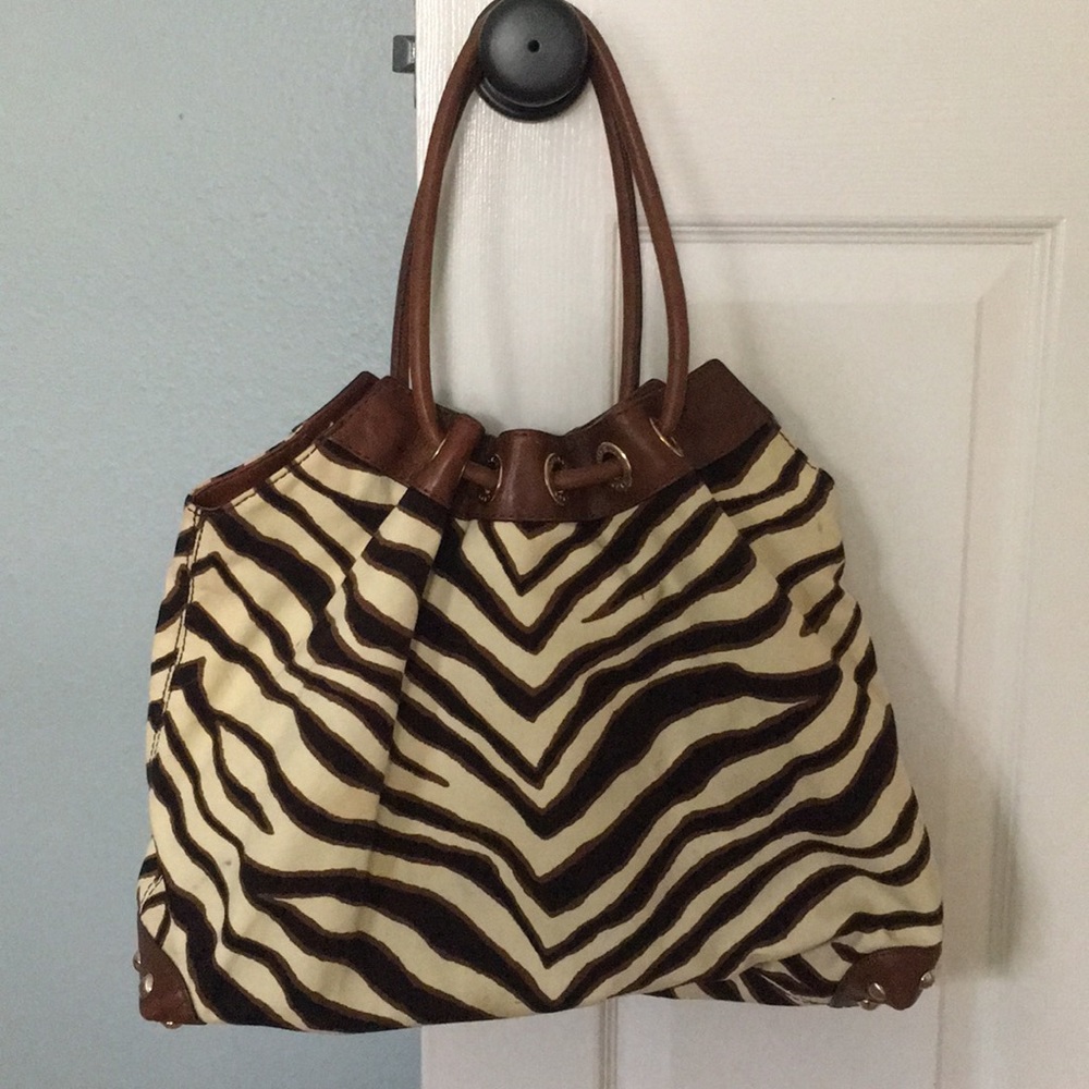 ⚡️FLASH SALE⚡️ Michael Kors Animal Print Tote (Lg)